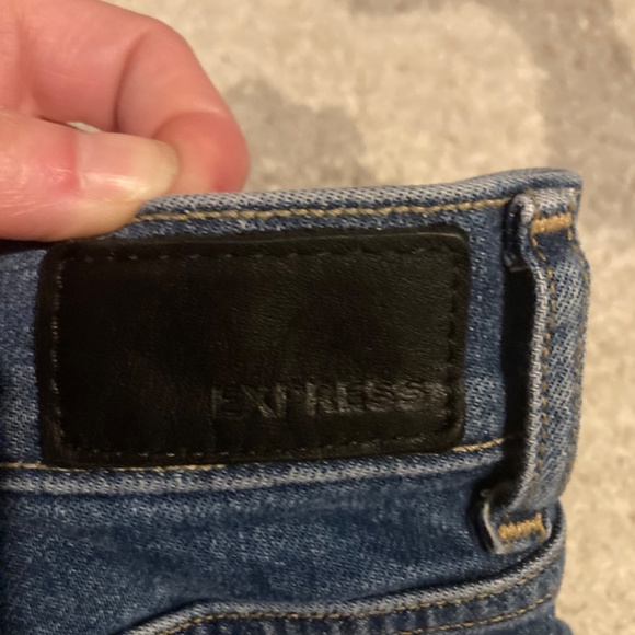 Express super high rise mom jeans size 0 - Picture 3 of 5